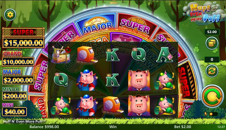 Huff N' Even More Puff spin result with pig symbols across the reels